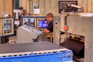 Monitoring foam in the ovens